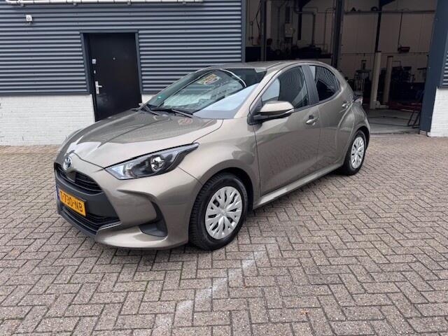 Toyota YARIS 1.5 Hyb. Active Navigatie, Automaat. Camera