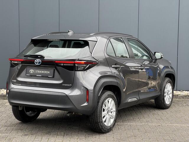 Toyota YARIS Cross 1.5 Hybrid 115 Active Plus | Head-up display | Stoel/stuur verw. | LED | Keyless | Elektr. achterklep |