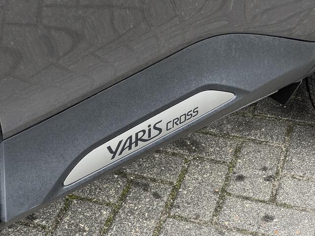 Toyota YARIS Cross 1.5 Hybrid 115 Active Plus | Head-up display | Stoel/stuur verw. | LED | Keyless | Elektr. achterklep |