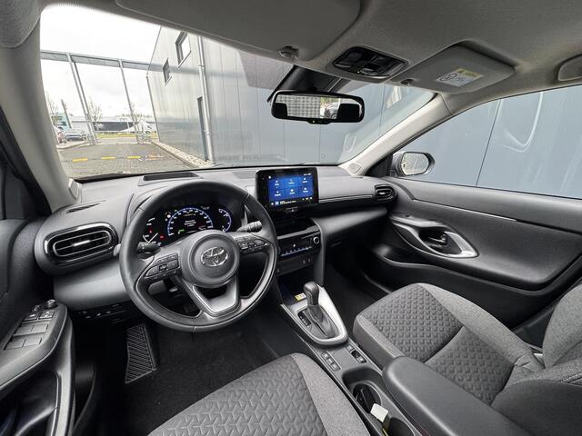 Toyota YARIS Cross 1.5 Hybrid 115 Active Plus | Head-up display | Stoel/stuur verw. | LED | Keyless | Elektr. achterklep |