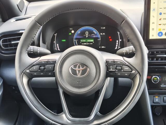 Toyota YARIS 1.5 Hybrid 130 Dynamic | Comfort Pack | Sensoren v/a | Stoelverw