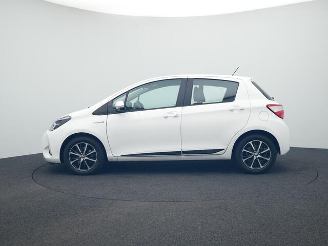 Toyota YARIS 1.5 Hybrid Design Sport