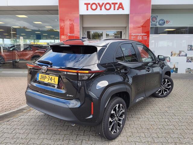 Toyota YARIS 1.5 Hybrid 130 Dynamic | Comfort Pack | Sensoren v/a | Stoelverw
