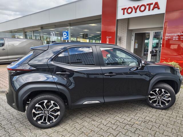 Toyota YARIS 1.5 Hybrid 130 Dynamic | Comfort Pack | Sensoren v/a | Stoelverw