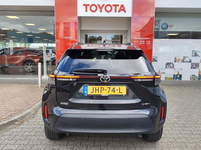 Toyota YARIS 1.5 Hybrid 130 Dynamic | Comfort Pack | Sensoren v/a | Stoelverw