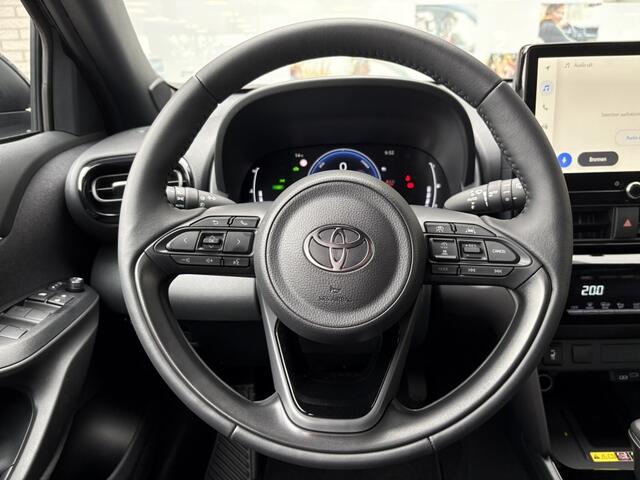 Toyota YARIS 1.5 Hybrid 130 Dynamic | Comfort Pack | Sensoren v/a | Stoelverw