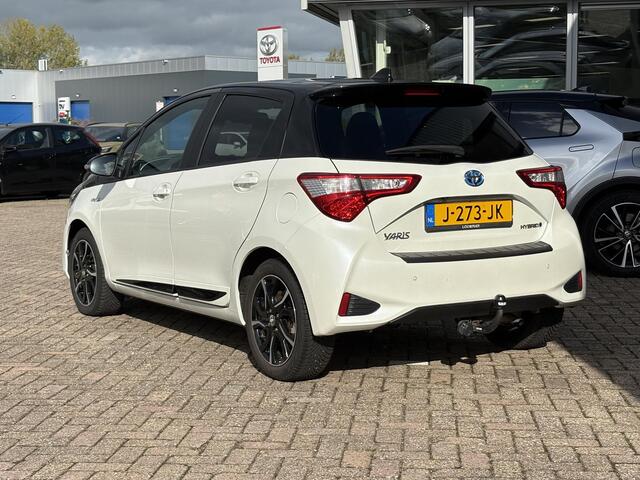 Toyota YARIS 1.5 Hybrid Bi-Tone Plus Panorama dak Trekhaak