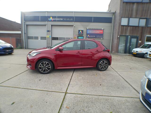 Toyota YARIS 1.5 Hyb. Dynamic