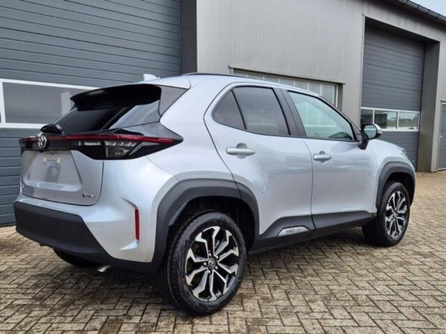 Toyota YARIS 1.5 HYBR 130 DYNAMIC WINTER