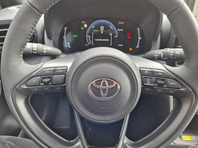 Toyota YARIS 1.5 HYBR 130 DYNAMIC WINTER