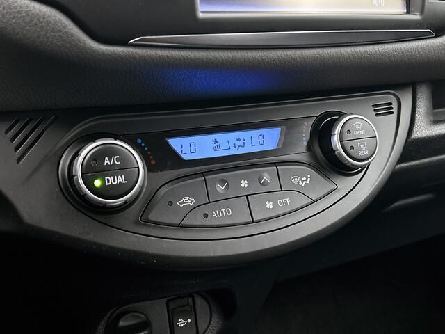 Toyota YARIS 1.5 Hybrid Active | Climate control | Metallic lak | Achteruitrijcamera |