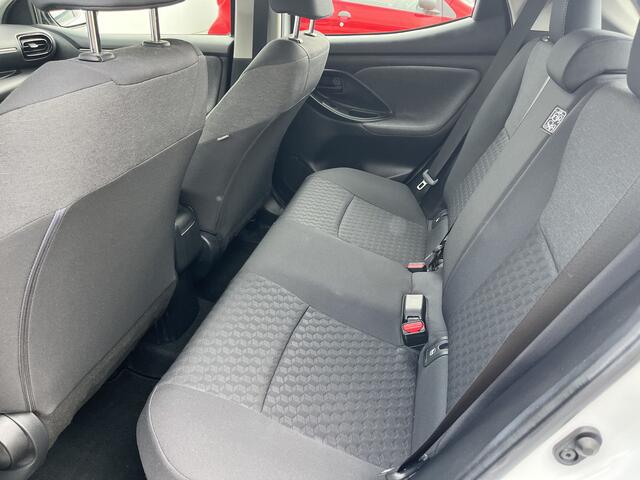 Toyota YARIS 1.5 Hybrid First Edition Clima Cruise 1e Eigenaar Dealer onderhouden