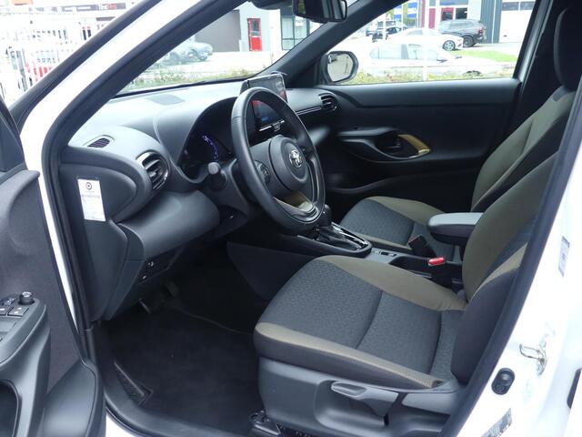 Toyota YARIS Cross 1.5 Hybrid Explore 1ste Eigenaar, Vol. Dealer O.H. Cruise & Climate Control, Navi, Apple Carpl/Andr Auto
