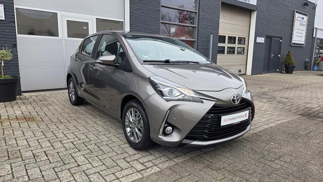 Toyota YARIS 1.5 VVT-i Comfort | CAMERA | PARKEERSENSOREN | STOELVERWARMING | VOLLEDIGE ONDERHOUDSHISTORIE