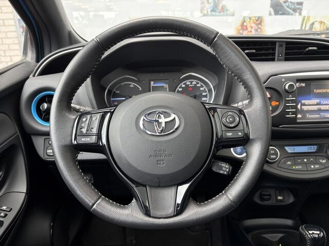 Toyota YARIS 1.5 Hybrid SkyBlue | Panoramadak | Navi | Bluetooth |