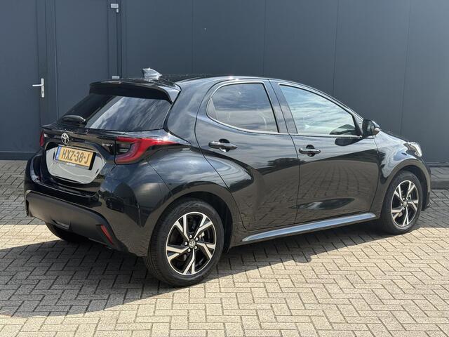 Toyota YARIS 1.5 Hybrid 115 Dynamic Automaat / Adaptieve cruise control / Navigatie via Apple Carplay Android / Camera / DAB / 16" LM wielen /
