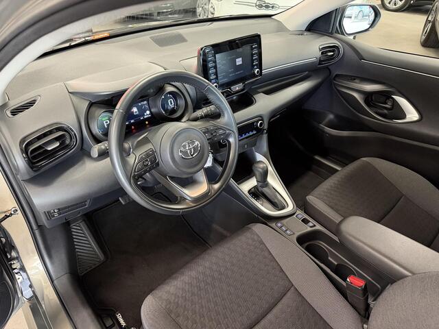 Toyota YARIS 1.5 Hybrid Dynamic LED | Navi-by-app | ACC | Camera | Clima | 16 inch LM-velgen ( Vestiging - Nieuwegein )