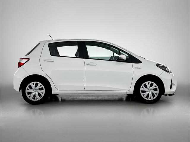 Toyota YARIS 1.5 Hybrid Active | Navigatie |