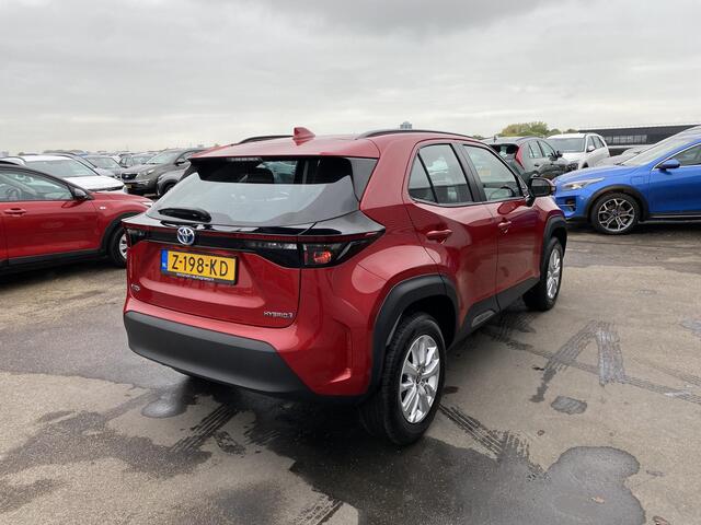 Toyota YARIS Cross 1.5 Hybrid Active 1e eign. NL-auto, Apple Carplay en/of Android auto navigatie, Achteruitrijcamera, Adaptieve cruise control, BTW-auto