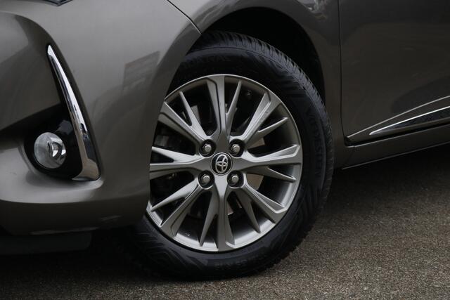 Toyota YARIS 1.5 Hybrid Executive | trekhaak | Navi | Bluetooth | LM velgen |