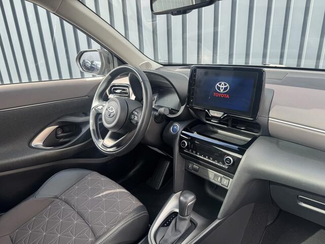 Toyota YARIS Cross 1.5 Hybrid Executive / Bi tone | Oxide brons | Pano dak | Afnm. Trekhaak | 10 jr GARANTIE | Rijklaar!!