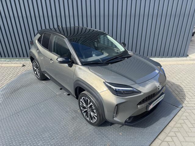Toyota YARIS Cross 1.5 Hybrid Executive / Bi tone | Oxide brons | Pano dak | Afnm. Trekhaak | 10 jr GARANTIE | Rijklaar!!