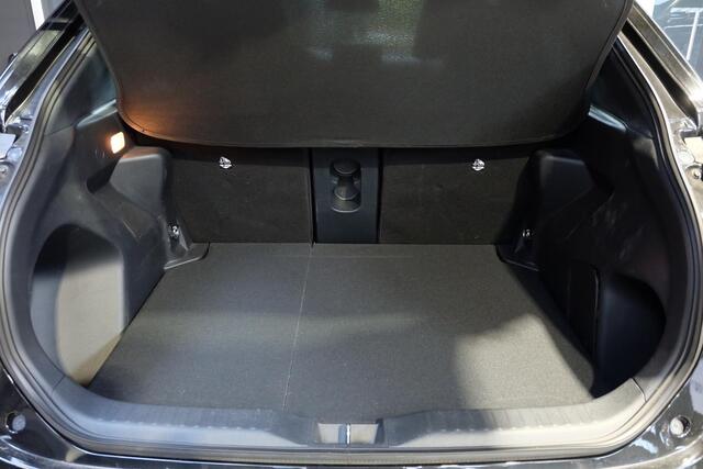 Toyota YARIS Cross 1.5 Hybrid 115 First Edition / Fabrieksgarantie t/m '34 / Stuurverwarming