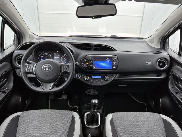Toyota YARIS 1.5 VVT-i Y20 | Navigatie | Lichtmetalen wielen | Achteruitrijcamera |