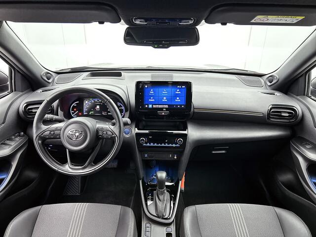 Toyota YARIS Cross 1.5 Hybrid Adventure | Stoelverwarming | JBL | Achteruitrijcamera | Lederen bekleding |