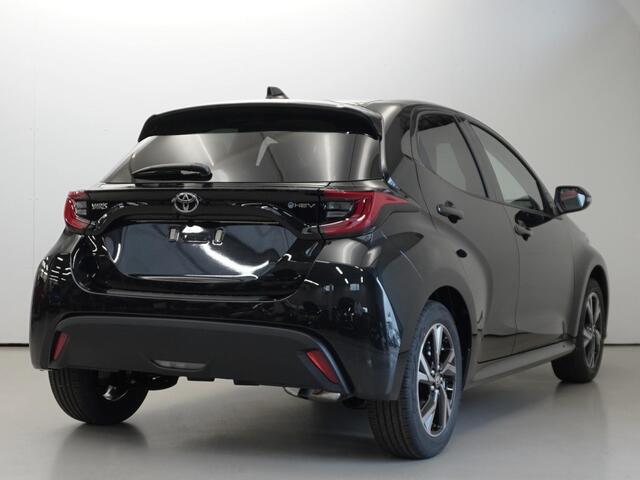 Toyota YARIS 1.5 Hybrid 115 Dynamic | Stoel- Stuurverwarming | App Connect | Ongebruikt | Rijklaarprijs