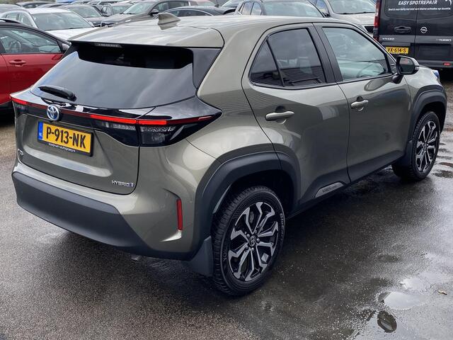 Toyota YARIS Cross 1.5 Hybrid First Edition Automaat Nieuw geleverd van 1e eigenaar incl: ApplCarPlay/AndroidAuto, Climate Control, Adative Cruise control, All season banden, Parkeerhulp camera, Led verlichting