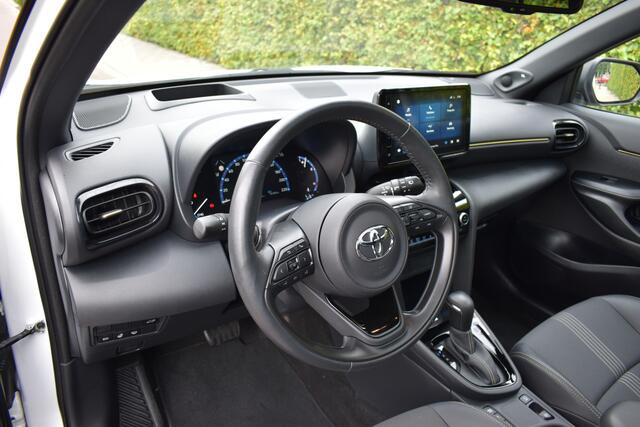 Toyota YARIS Cross 1.5 Hybrid Executive BOMVOL 16DKM NIEUWSTAAT!