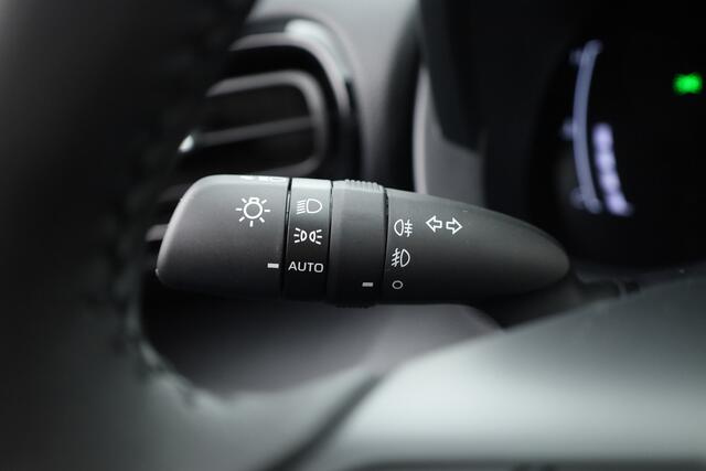 Toyota YARIS Cross 1.5 Hybrid 130 Teamplayer | Winter pakket | Safety pakket | Navi | Adapt. Cruise | Camera | Keyless