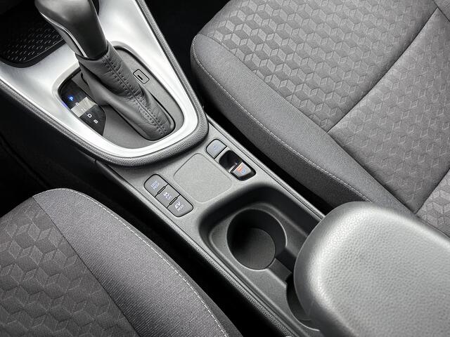 Toyota YARIS 1.5 Hybrid First Edition | LM velgen |