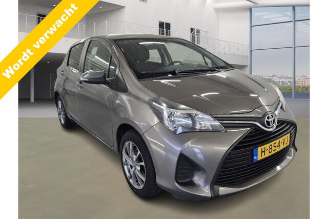 Toyota YARIS 1.3 VVT-i Trend Bi-Tone, Apk 6-2026! VERWACHT!!