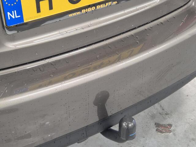 Toyota YARIS 1.3 VVT-i Trend Bi-Tone, Apk 6-2026! VERWACHT!!