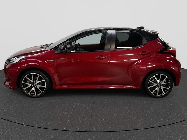 Toyota YARIS 1.5 Hybrid Executive Bi Tone | Rijklaar | Blindspot | Sensoren | HUD | 17 "