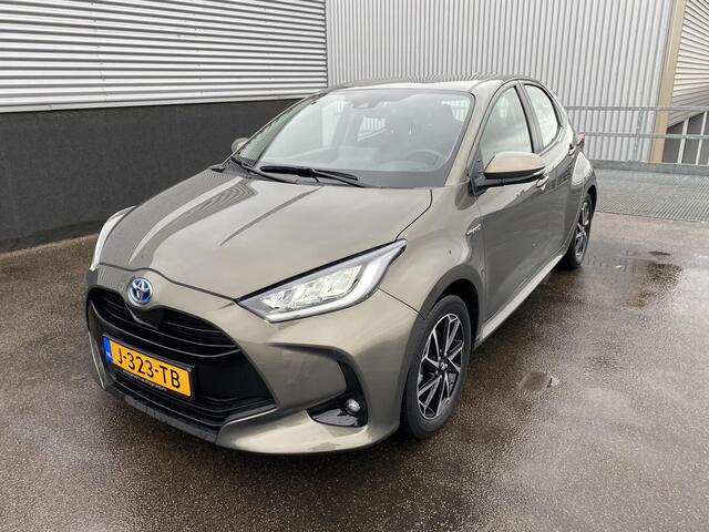 Toyota YARIS 1.5 Hybrid First Edition Navigatie, 1e eign. Nieuw geleverd en dealeronderhouden, Smart Key