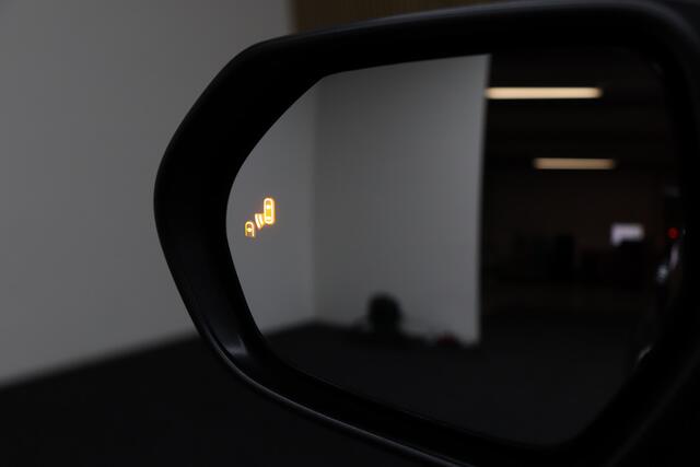 Toyota YARIS 1.5 Hybrid 115 Executive Edition | Facelift | Adaptive-cruise | Camera | Clima | Apple Carplay & Android Auto | Keyless | Full Led | Stoelverwarming | Dodehoekdetectie