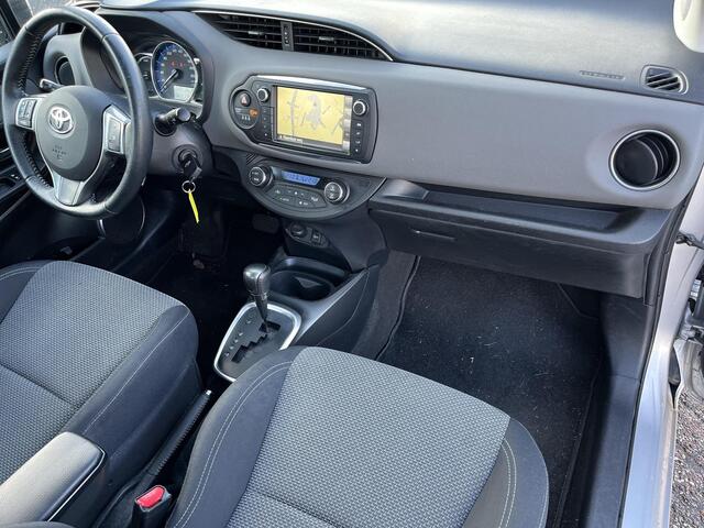 Toyota YARIS 1.5 Hybrid Aspiration | Navigatie | Fietsendragerbeugel | Cruise control | Parkeercamera |