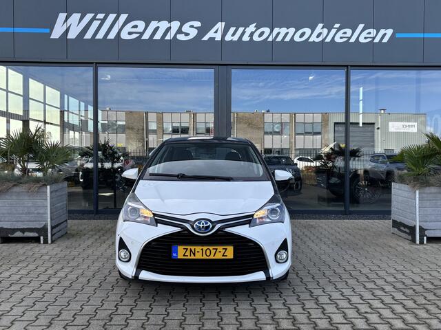 Toyota YARIS 1.5 Hybrid Trend Bi-Tone Cruise Control, Climate Control & Camera