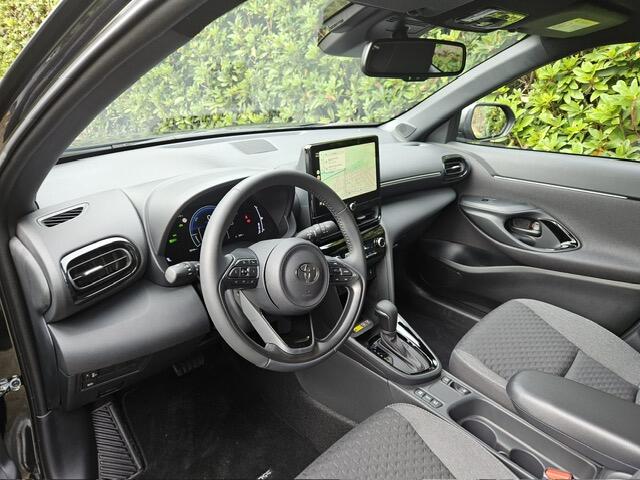 Toyota YARIS Cross 1.5 Hybrid 115 Dynamic PDC/NAVI/CARPLY