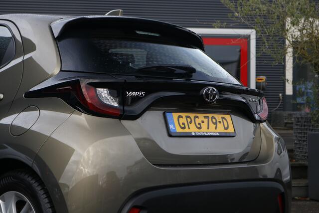 Toyota YARIS 1.5 Hybrid 115 Active | Trekhaak | All-Season banden | Apple Carplay |