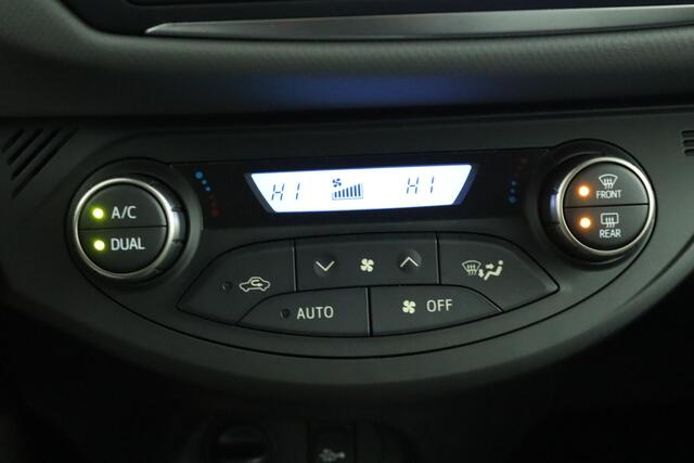 Toyota YARIS 1.5 Hybrid Trend | Airco | Achteruitrijcamera | Lichtmetalen velgen | Bluetooth |