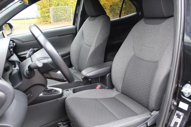 Toyota YARIS Cross 1.5 Hybrid First Edition | Rijklaar | Trekhaak | Apple/Android | Keyless | LED | Camera | Adap.cruise