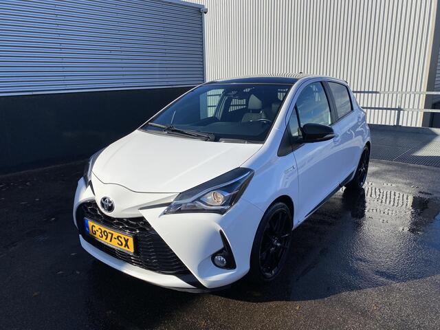 Toyota YARIS 1.5 Hybrid GR-Sport Nieuw geleverd, 1e eign. Dealeronderhouden, AppleCarPlay/AndroidAuto, Climate control, Cruise control, LM velgen, Parkeerhulpcamera, Zwart dak, Privacy glas
