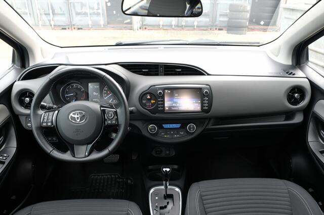 Toyota YARIS 1.5 VVT-i Active Automaat | Cruise control | Achteruitrijcamera