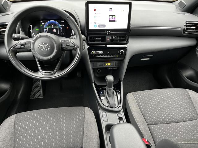 Toyota YARIS Cross 1.5 Hybrid 115 First Edition | Navigatie | Keyless entry | LED koplampen | 17 inch LM-velgen |