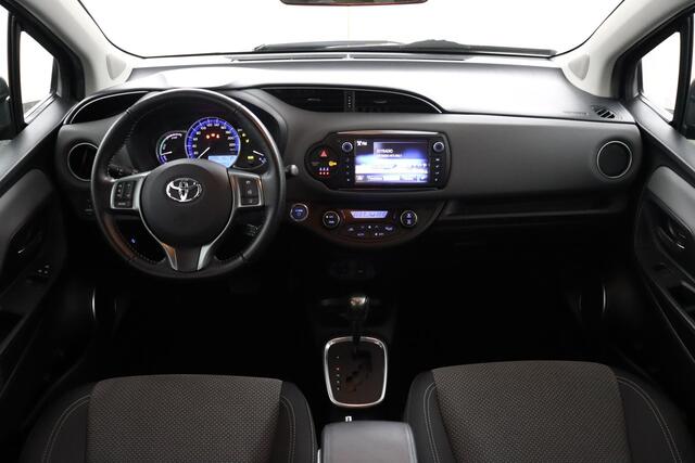 Toyota YARIS 1.5 Hybrid Trend | Lichtmetalen velgen | Parkeer camera | Navigatie |