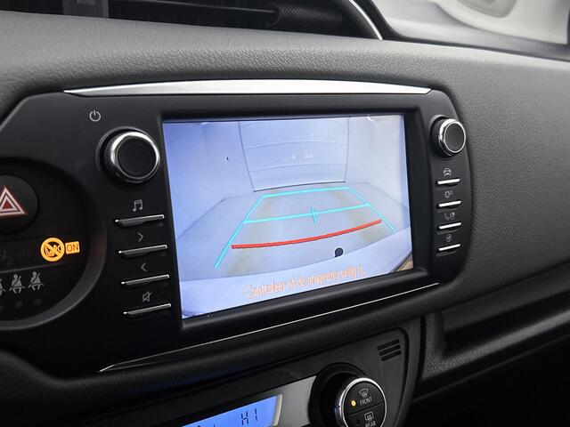 Toyota YARIS 1.0 VVT-i Aspiration | Trekhaak | Camera | Cruise Control | Airco | SA 8e PR